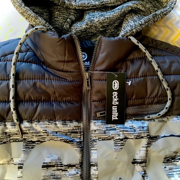*NWT* Ecko puffer hooded vest - Picture 2 of 5